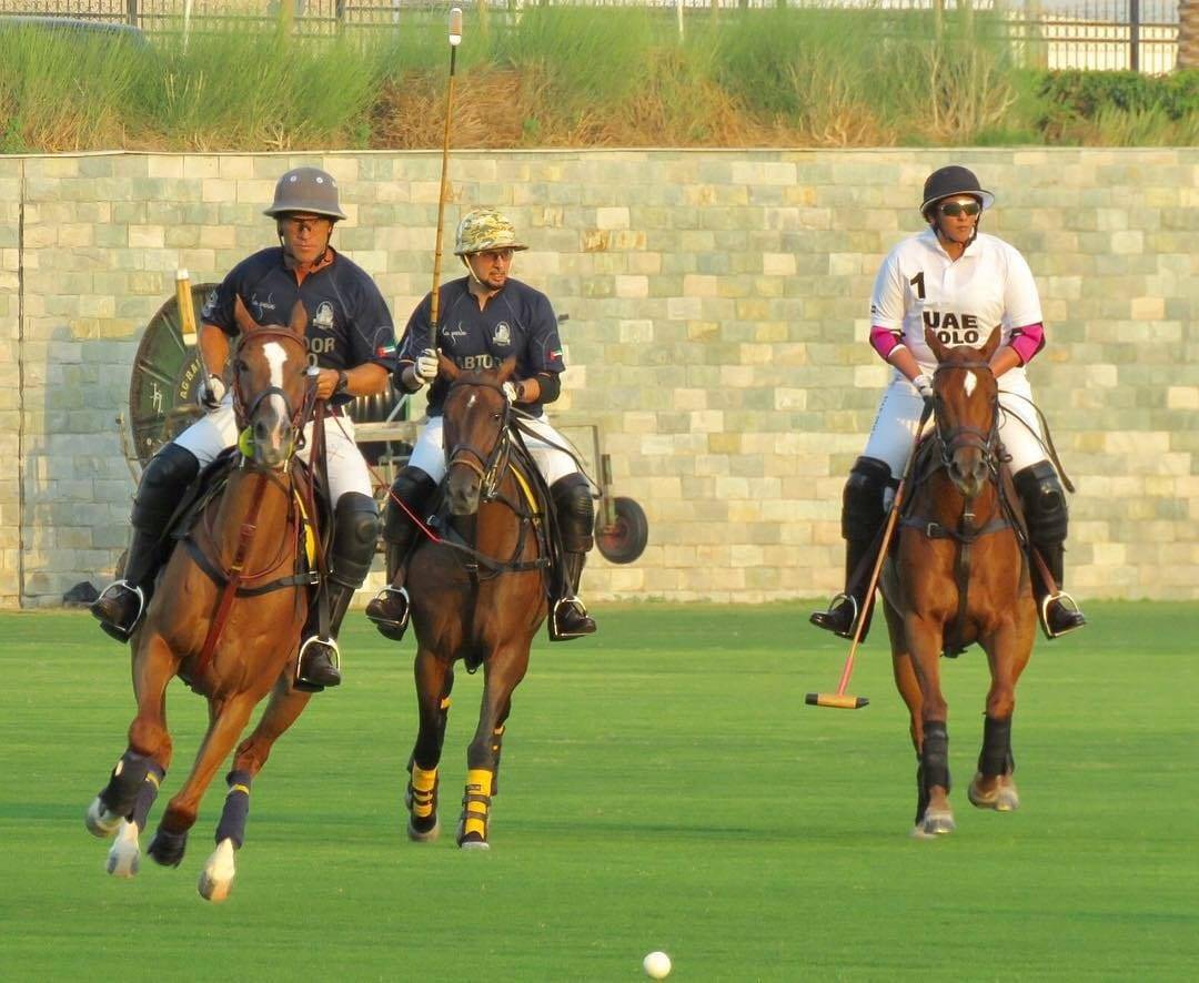 ميثاء بنت محمد خلال إحدى مباريات فريق الإمارات