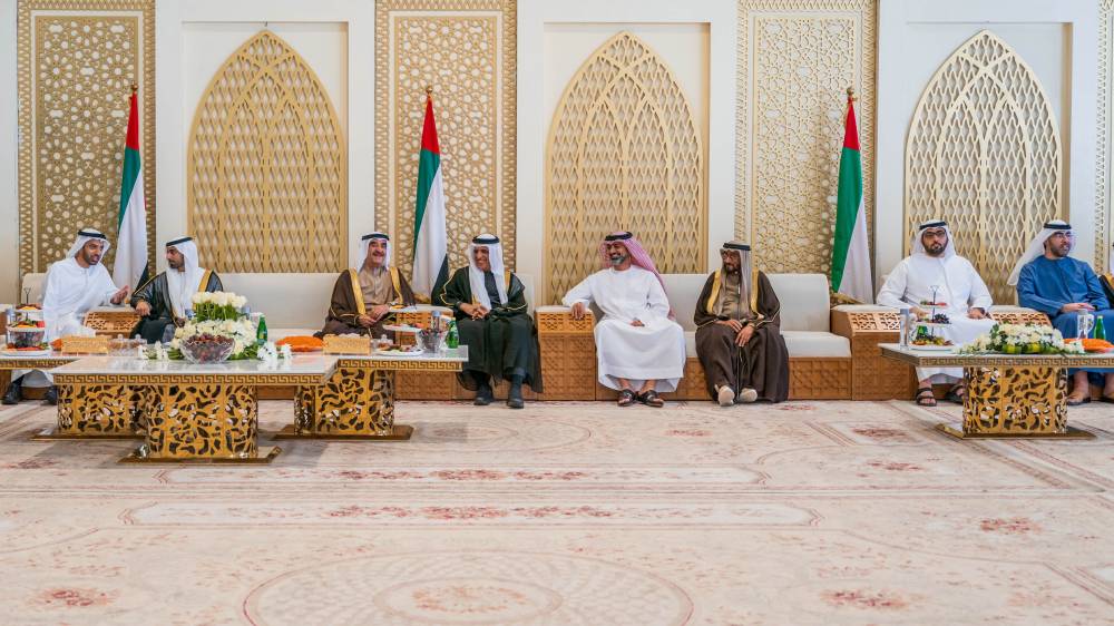 المعلا وسعود بن صقر وعمار بن حميد وراشد بن سعود ومحمد بن سعود خلال حضورهم الافراح