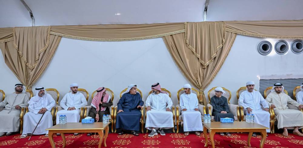 عمار النعيمي يقدم واجب العزاء في شهيد الوطن خليفة البلوشي