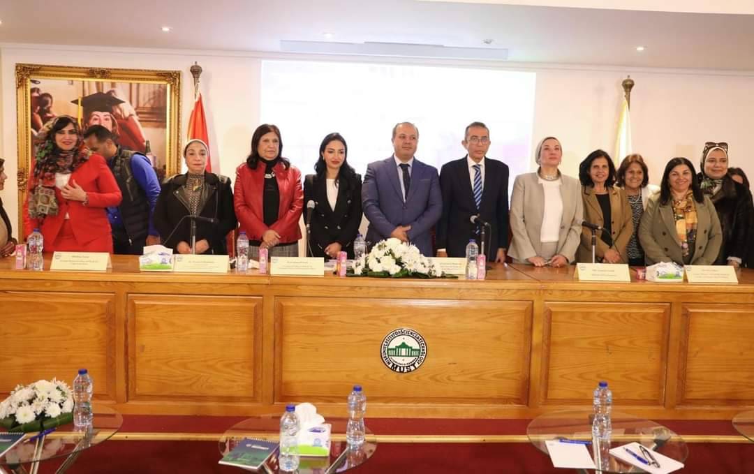 36 % من خريجي الجامعات في مصر إناث