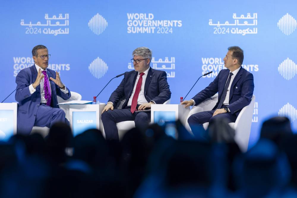 المشاركون في الجلسة