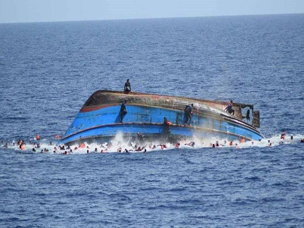 مقتل 5 في غرق قارب مهاجرين قبالة تونس