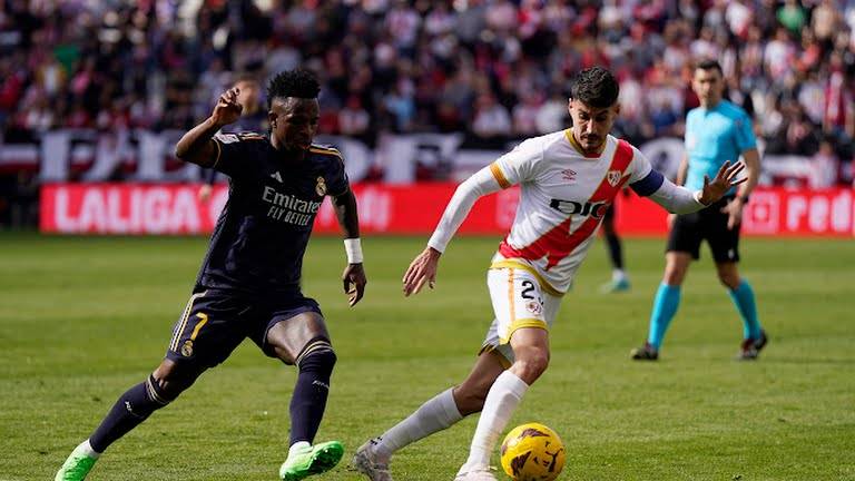 ريال مدريد يتعادل بصعوبة مع رايو فايكانو