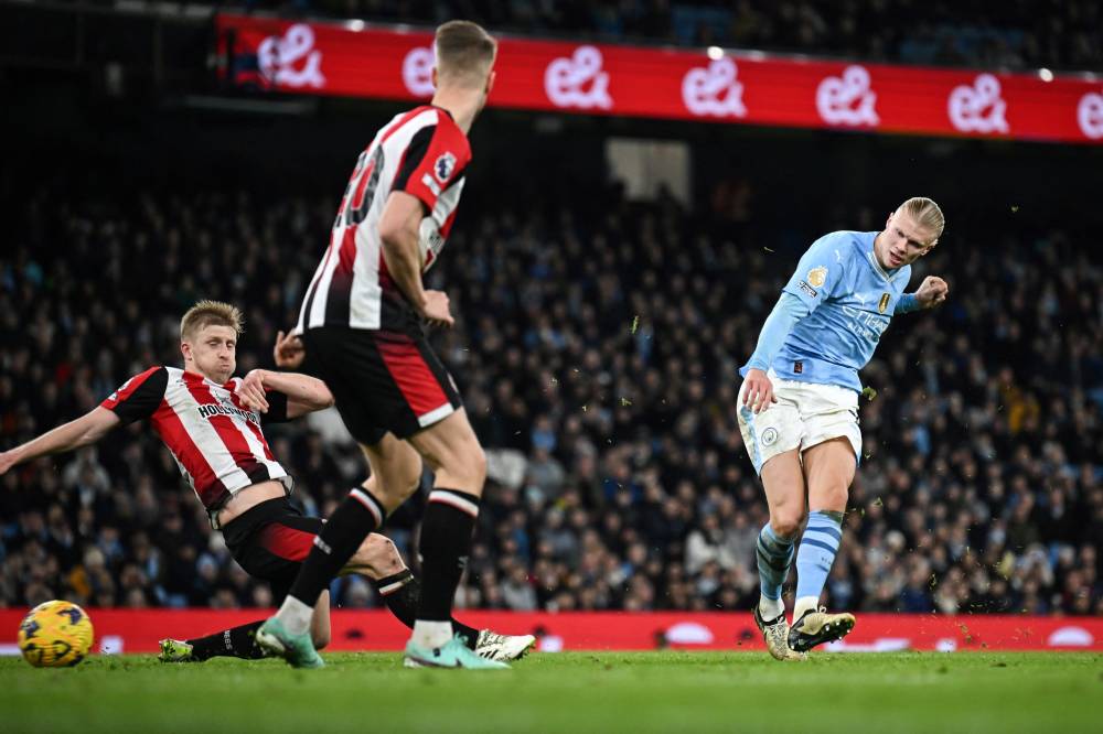 هدف هالاند الرائع يمنح سيتي تقليص الفارق مع ليفربول إلى نقطة