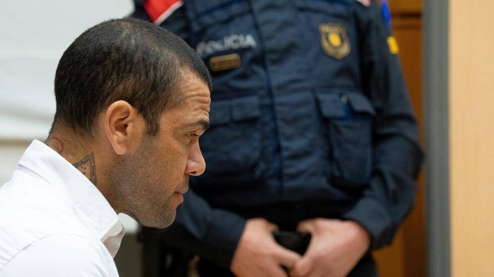 مفاجأة في قضية داني ألفيس.. محكمة إسبانية تقضي بحبسه أربع سنوات و6 أشهر