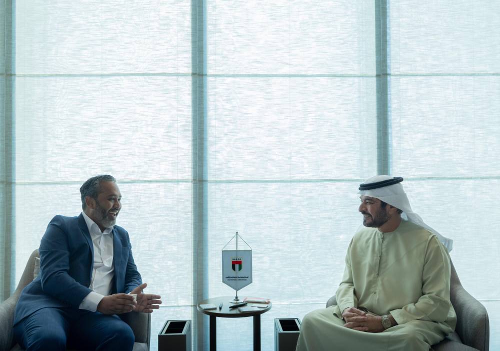 حمدان بن مبارك وإلفيس شيتي