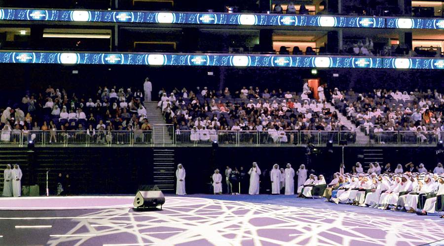  محمد بن راشد وحمدان بن محمد ولطيفة بنت محمد وجانب من الحضور
