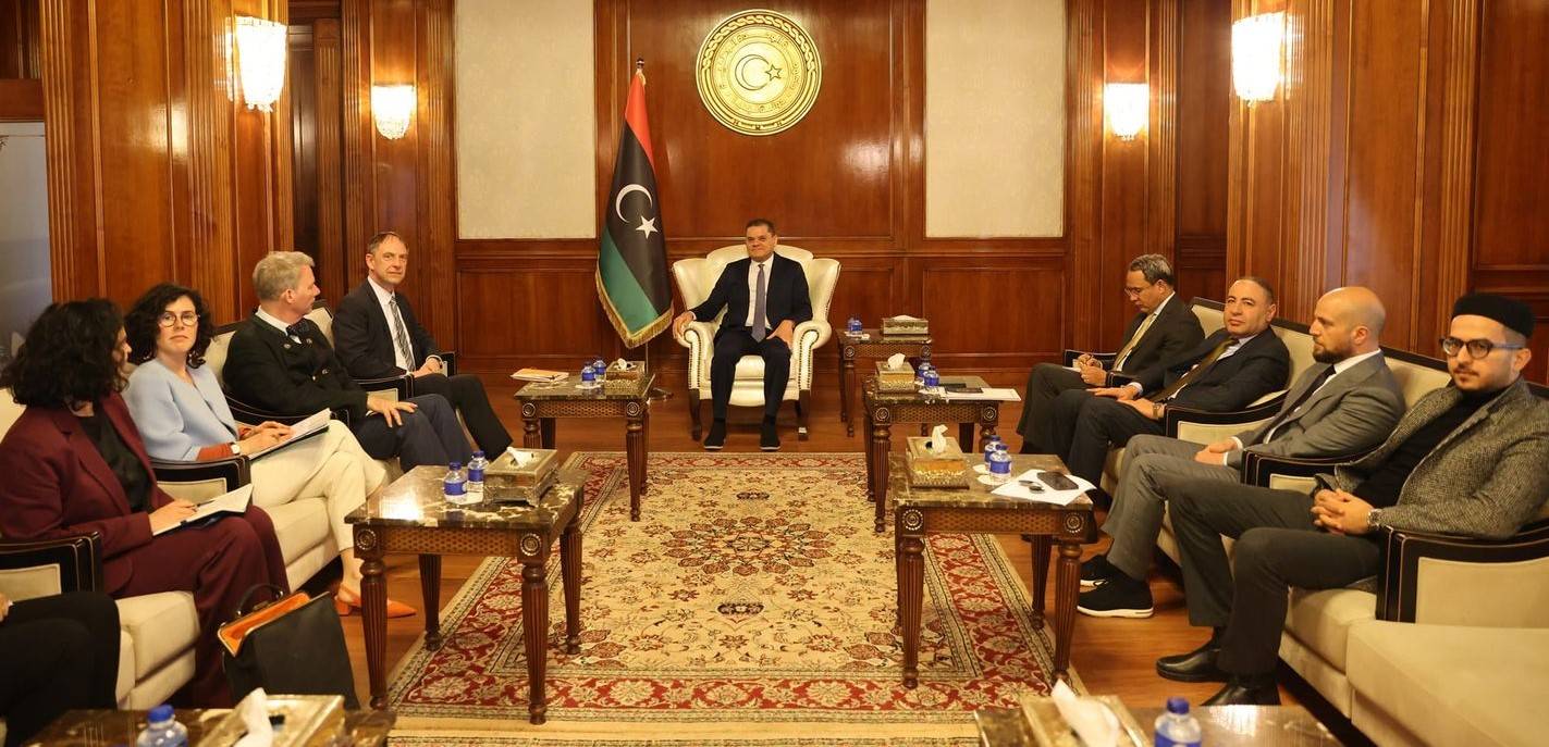 الدبيبة خلال استقباله المبعوث الألماني الخاص لليبيا (وال)