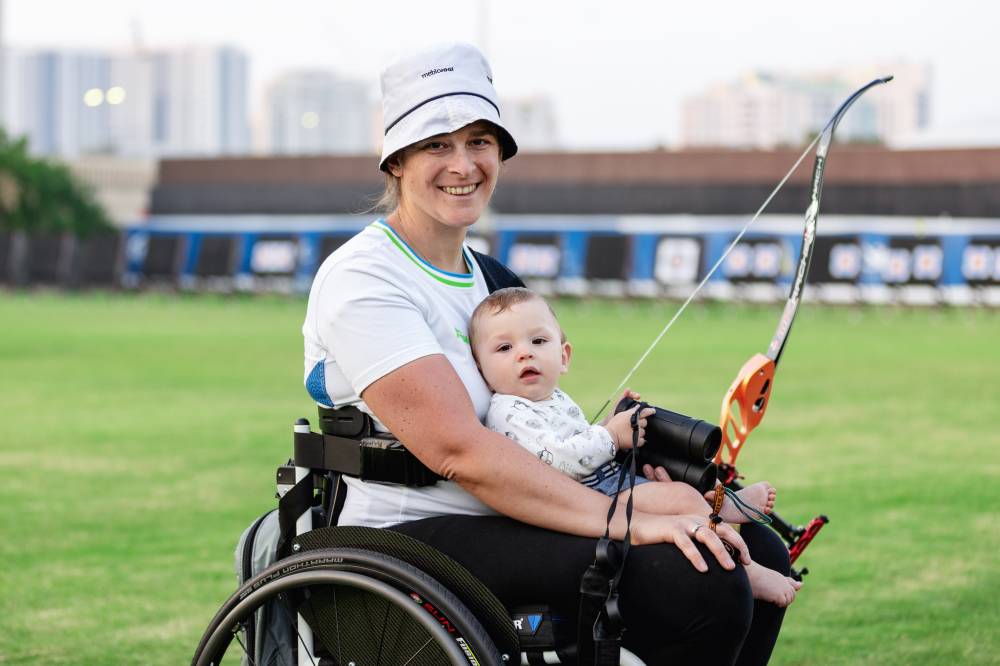 السلوفينية جيفا ورضيعها