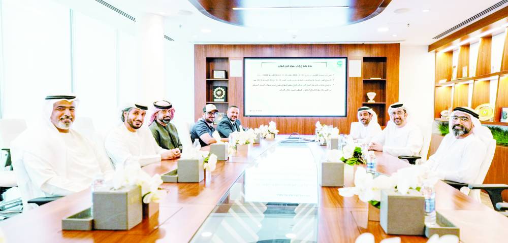 جانب من اجتماع اللجنة المنظمة للدورة