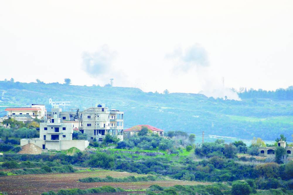 دخان يتصاعد جراء قصف إسرائيلي جنوبي لبنان (ا ف ب)