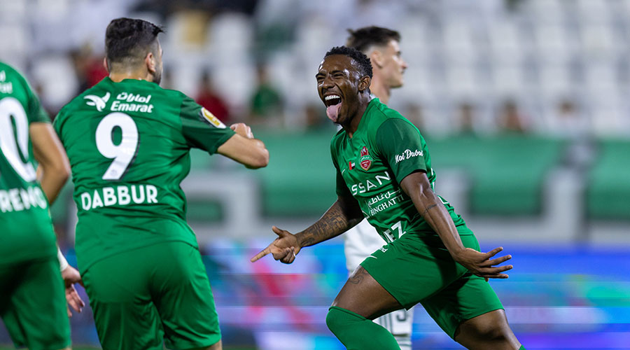 شباب الأهلي يعبر خورفكان بالبديل يوري سيزار