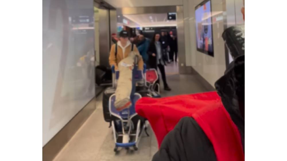 منتخب الإمارات يصل دافوس للمشاركة في المعسكر التطويري السويسري للتزلج