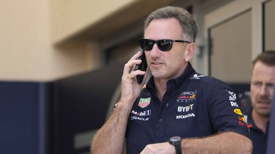 الكاميرات تلاحق رئيس ريد بول 