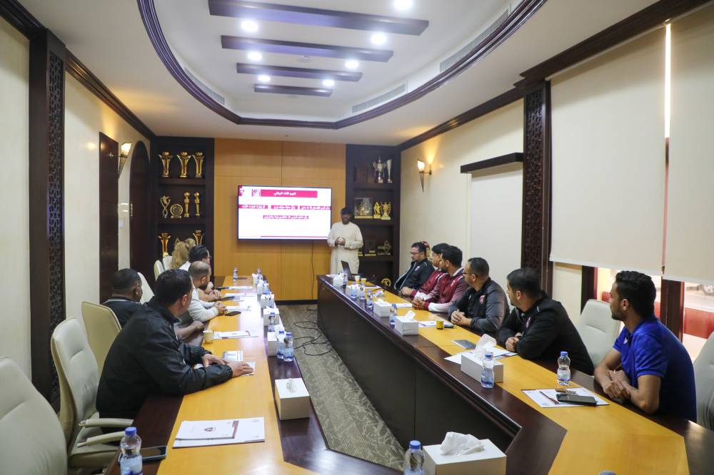 نادي الحمرية يطلق نظام «التدريب والتأهيل» لتقييم أداء موظفيه