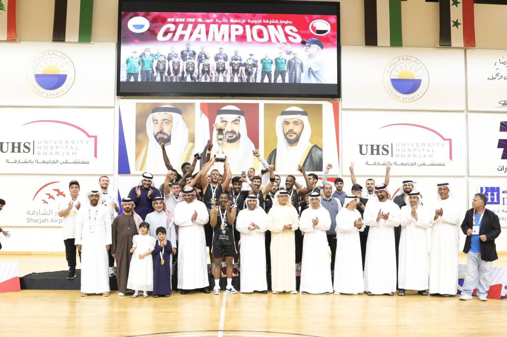 كبار الحضور مع الفريق البطل