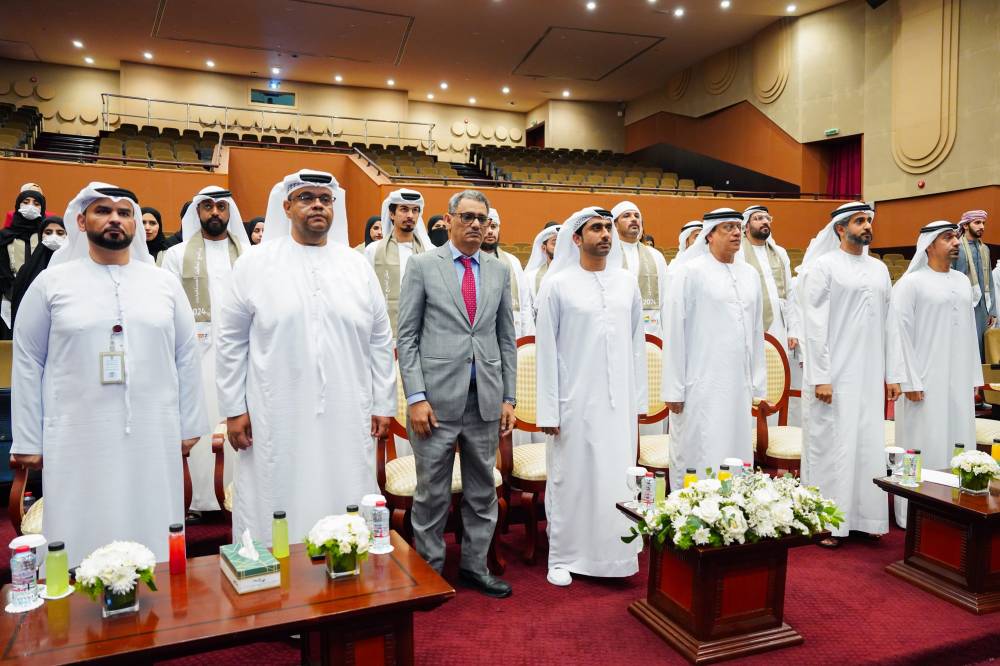 قيادات الهيئة والشركاء الاستراتيجين والطلب ة خلال افتتاح حفل التخريج