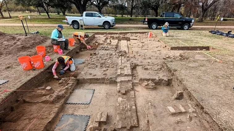 الباحثون خلال البحث