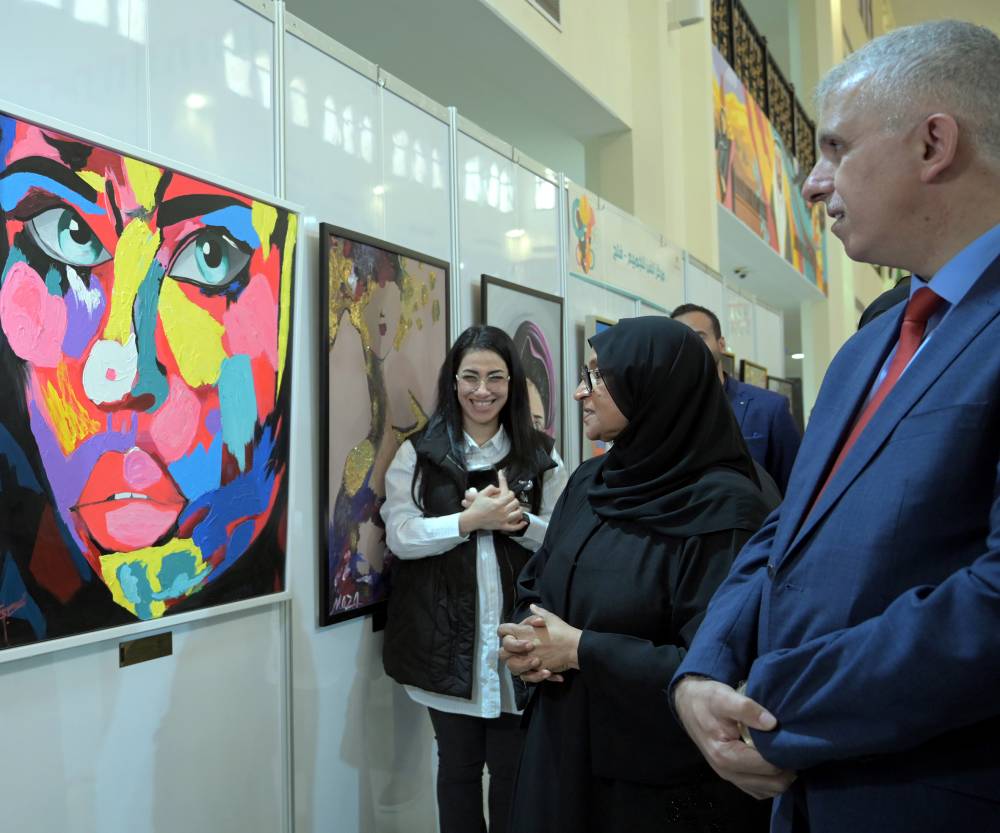 «أنا مُبدع» معرض لذوي الإعاقة بـ100 عمل فني بالشارقة