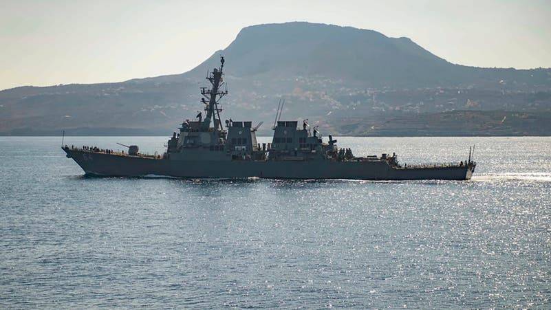 سفينة أمريكية في مياه البحر الأحمر 