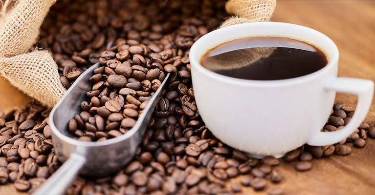استبدلوا القهوة بالبسلة.. حقيقة إفساد مزاج المصريين