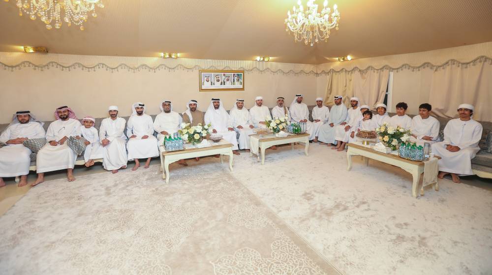 المشاركون في المجلس تصوير - محمد السماني