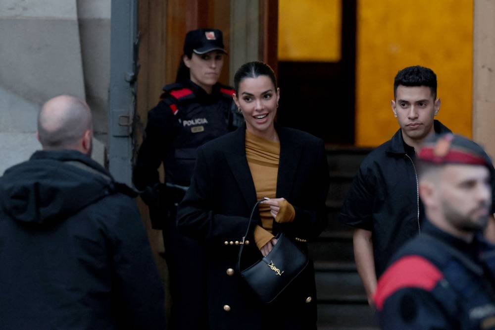 جوانا عند حضورها للشهادة في المحكمة