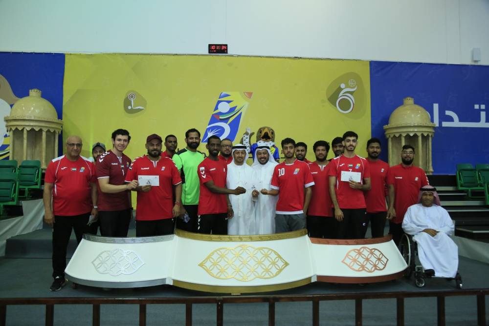 طارق بن خادم مع الفائزين