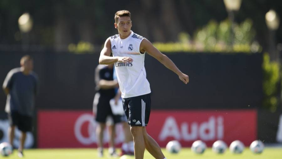 تغيير لا يصدق في عضلات مسعود أوزيل