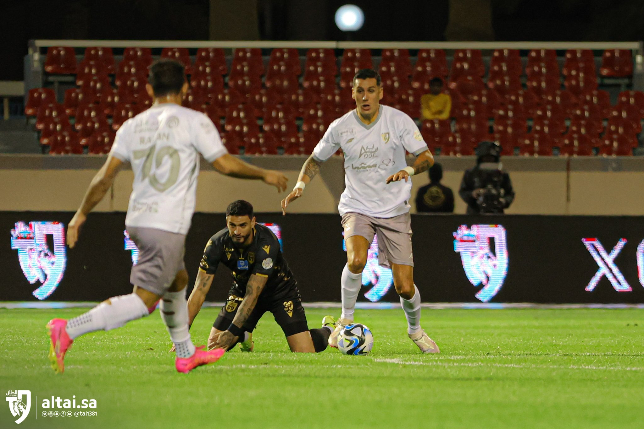  من مباريات الطائي