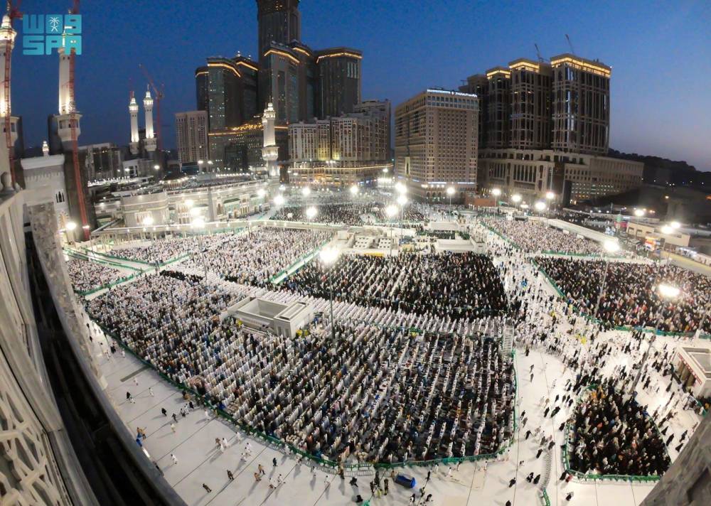 2.5 مليون يحيون ليلة 27 رمضان بالمسجد الحرام