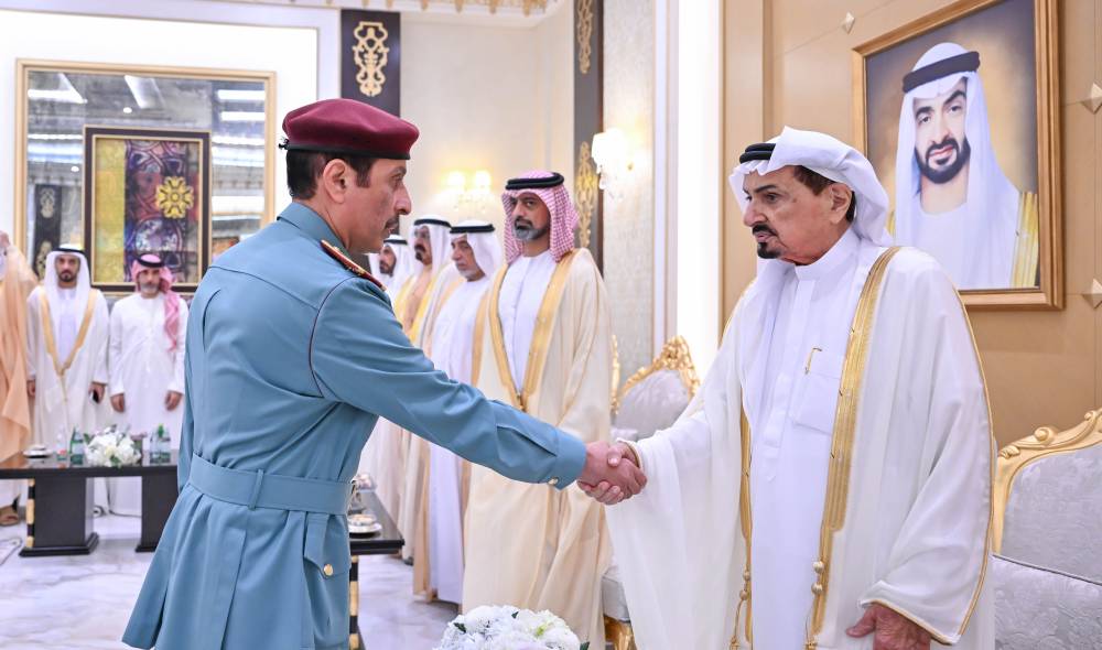 النعيمي وعمار بن حميد يتقبلان التهاني  من سلطان بن عبدالله 
