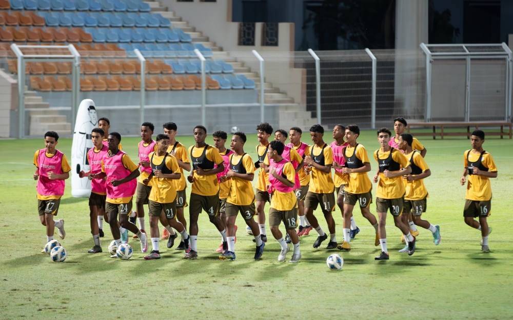 جانب من استعدادات منتخب عمان لمنافسات كرة القدم
