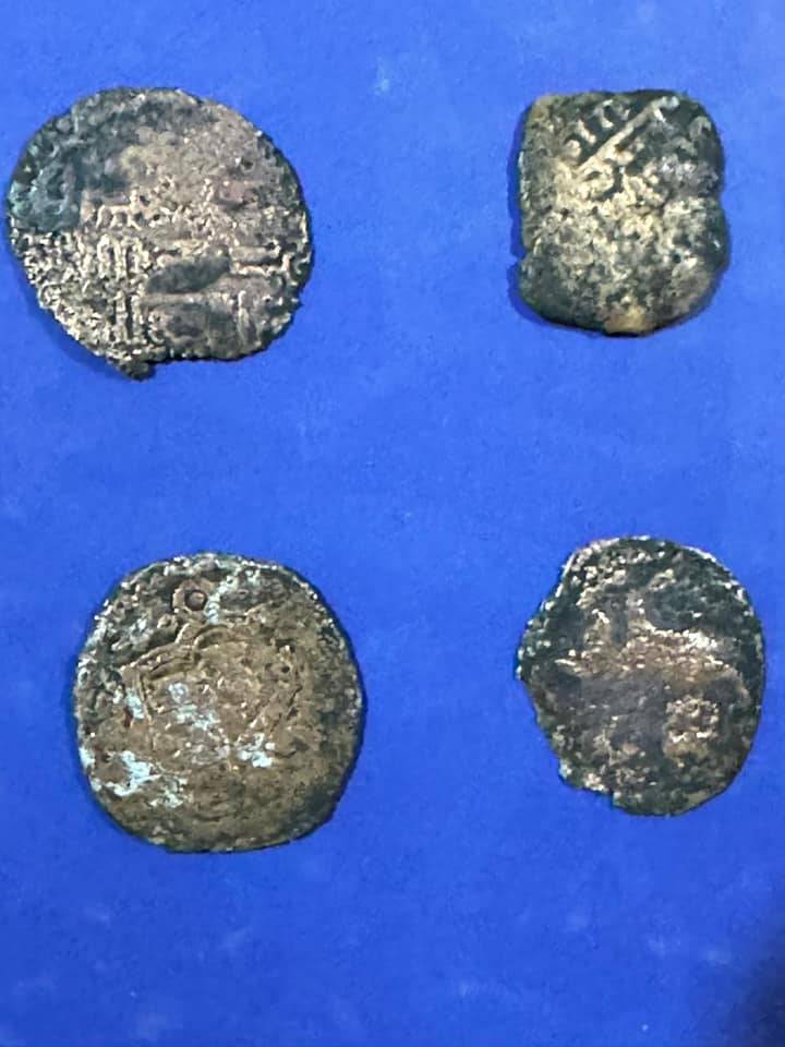  جانب من اللقى الأثرية 
