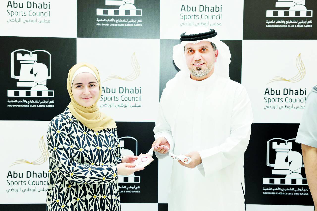 خلال تتويج الفائزة ببطولة السيدات