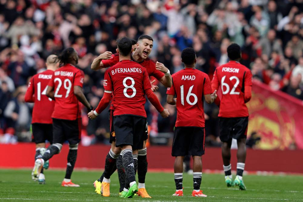 ركلات الترجيح تنقذ مانشستر يونايتد وتؤهله إلى النهائي ليواجه السيتي