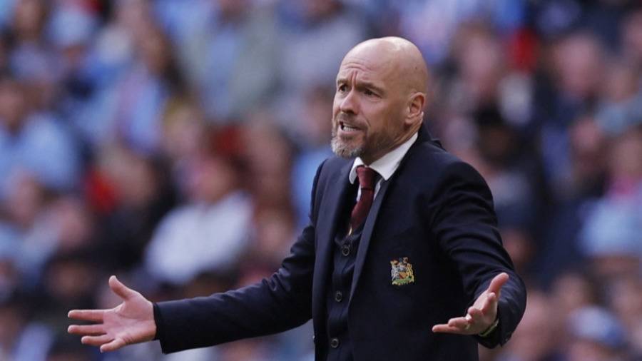 مانشستر يونايتد سيقيل مدربه حتى لو فاز بالكأس