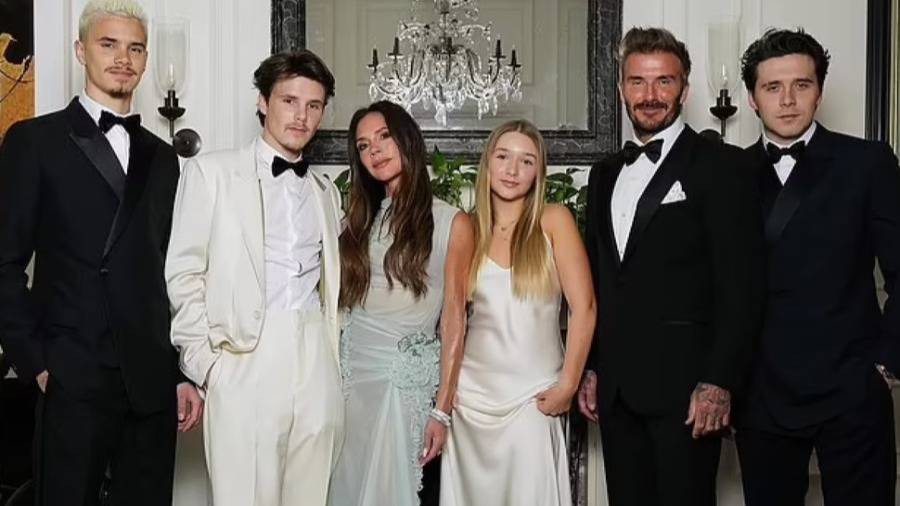 صورة عائلية بغياب زوجة بروكلين