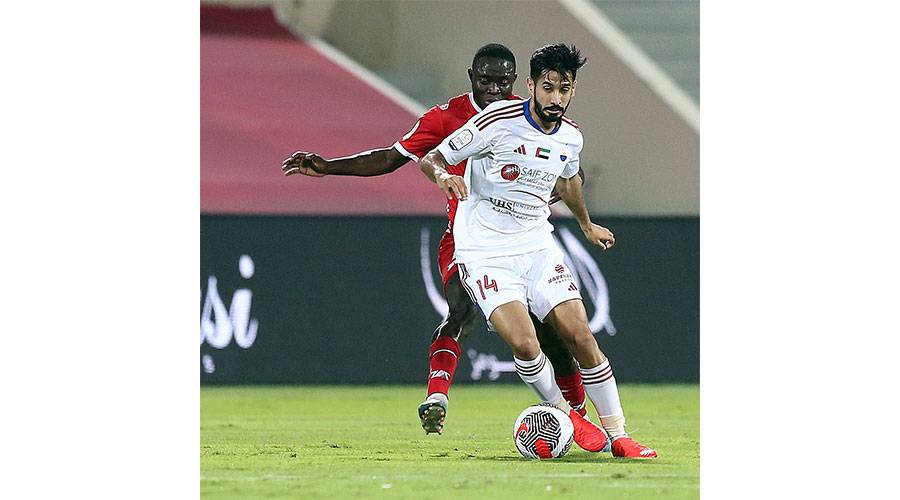  من مباراة الشارقة والجزيرة 
