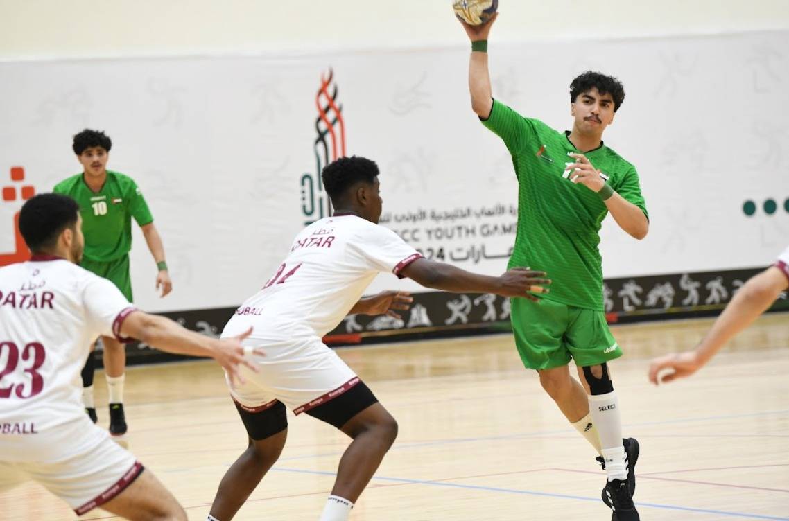 من مباراة يد الإمارات وقطر