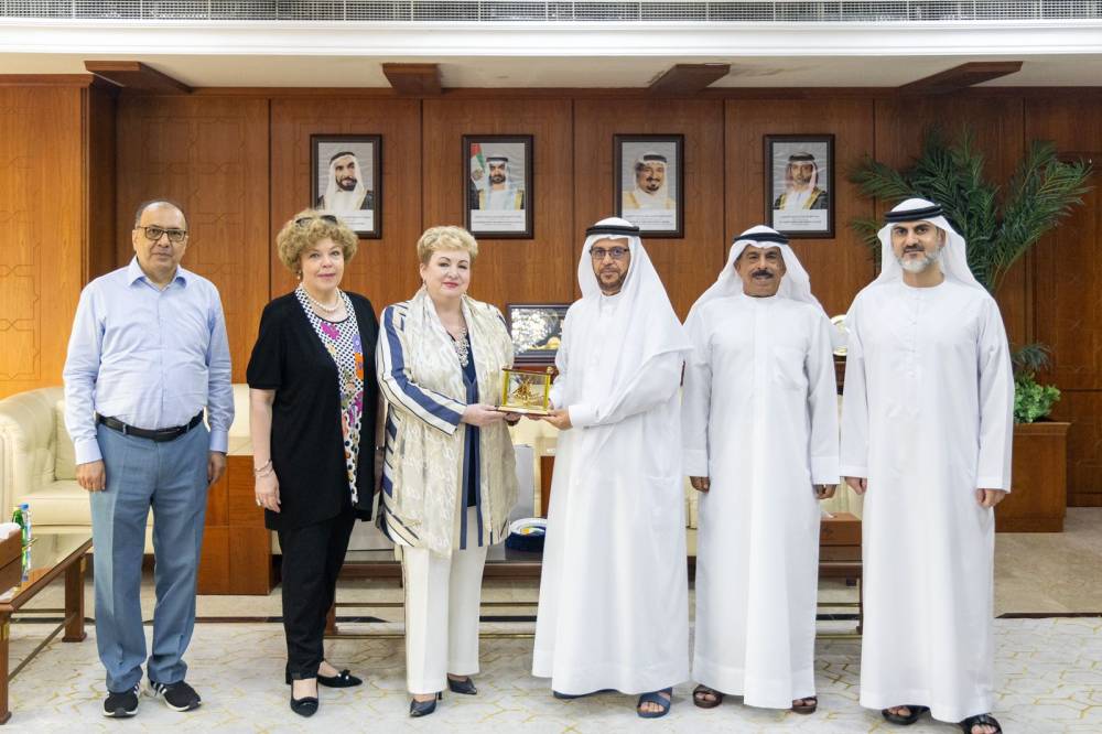 من تبادل الهدايا