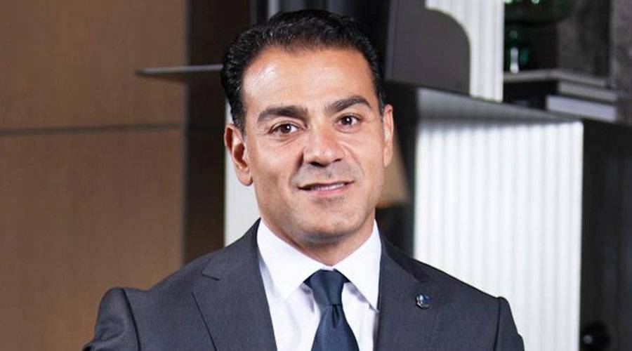 أيمن عاشور