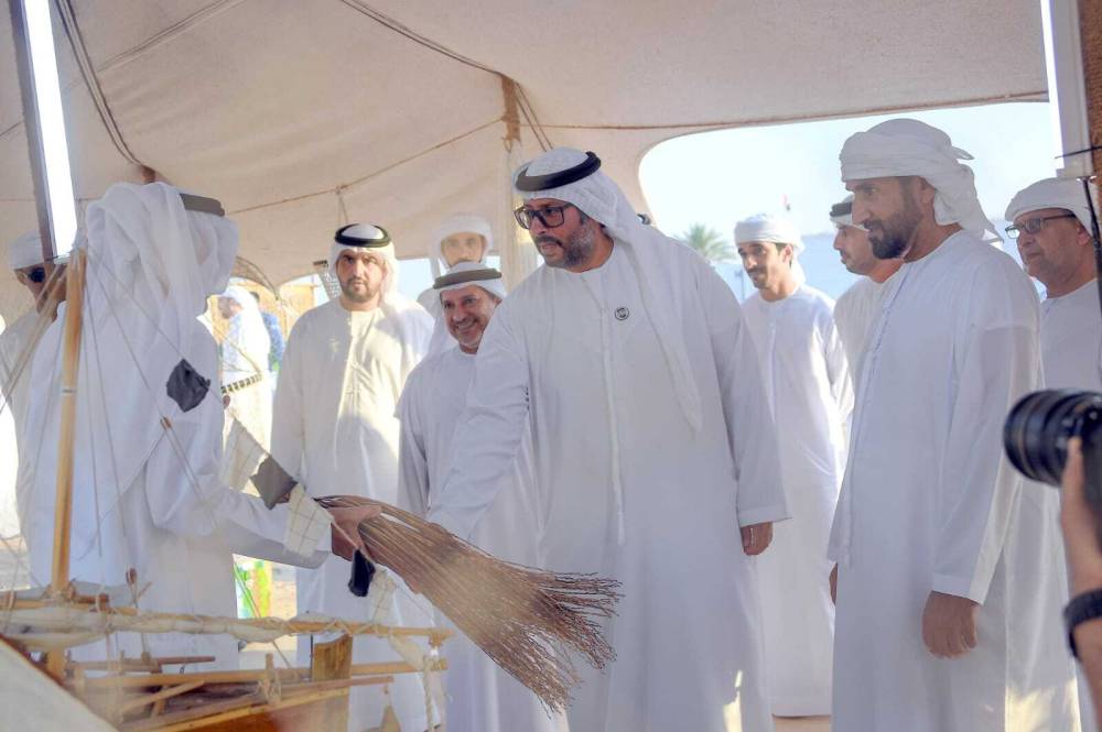  أحمد بن حمدان بن محمد خلال الزيارة