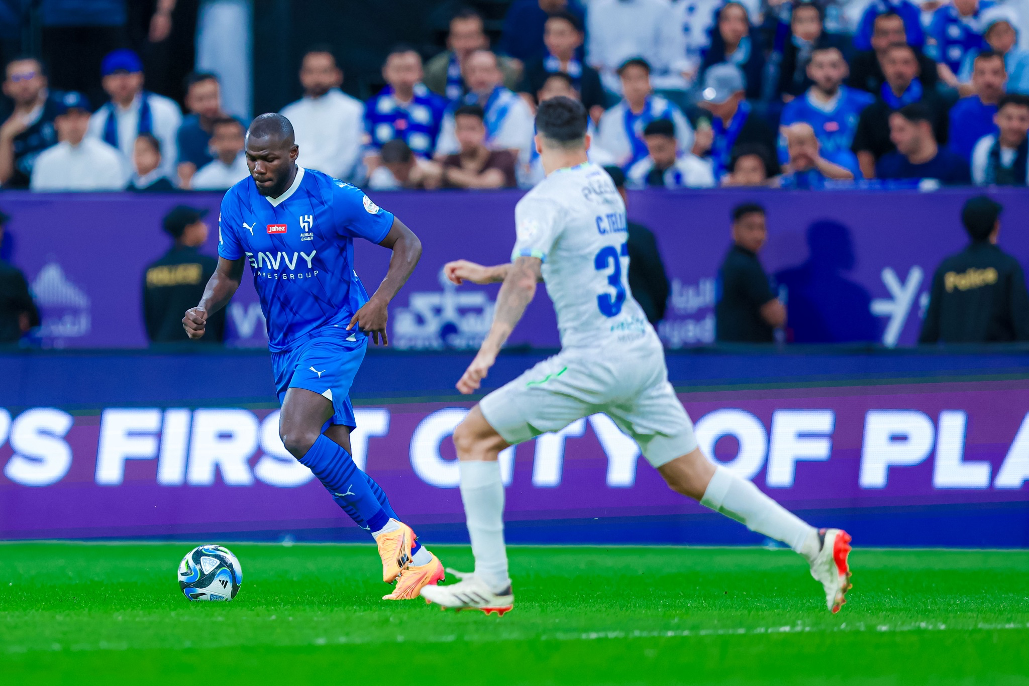 من لقاء الهلال والفتح