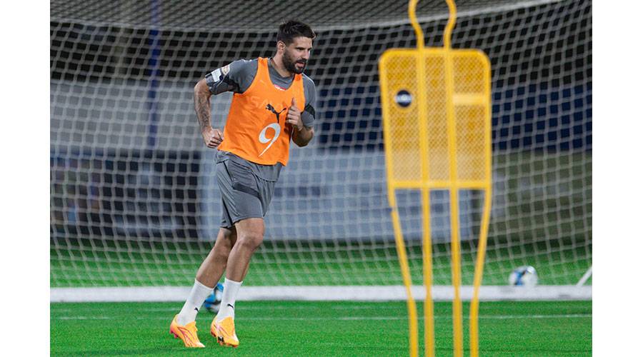  ميتروفيتش في تدريبات الهلال 
