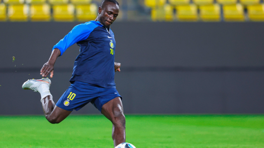 النصر يواجه الخليج من أجل اللحاق بالهلال