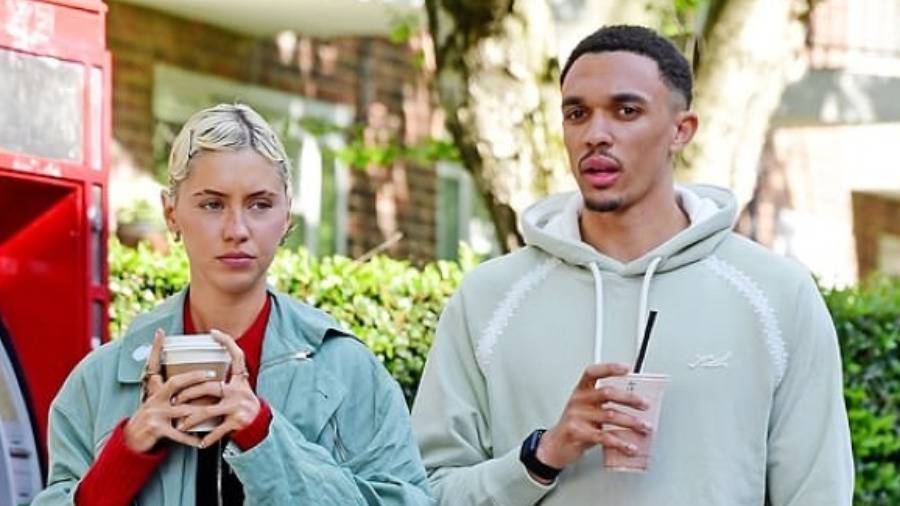 أرنولد مع إيريس لو