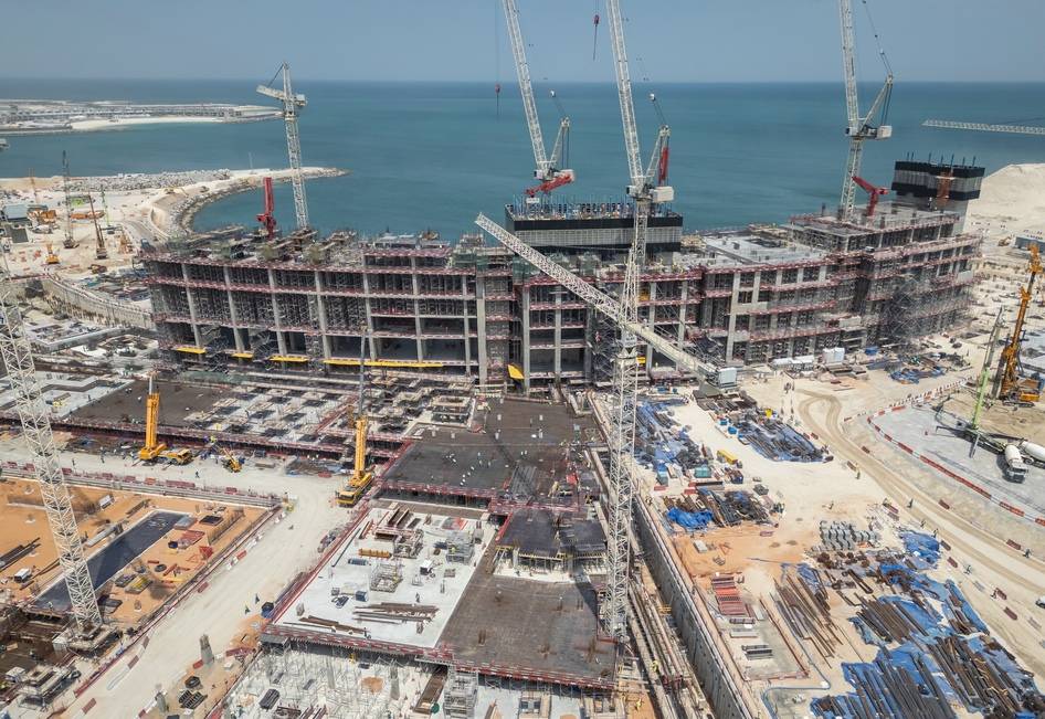 بناء وين جزيرة المرجان في 1 مايو 2024 