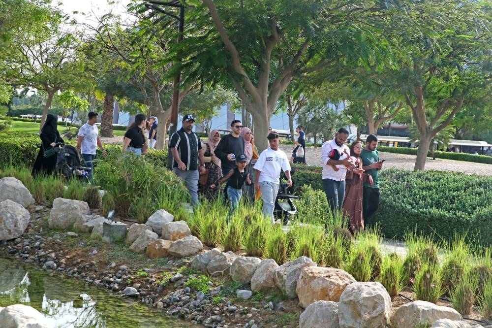 جانب من الزوار في سفاري بارك