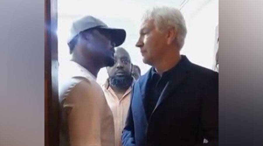 إيتو يهاجم بشراسة مدرب منتخب الكاميرون ومسؤولاً رياضياً